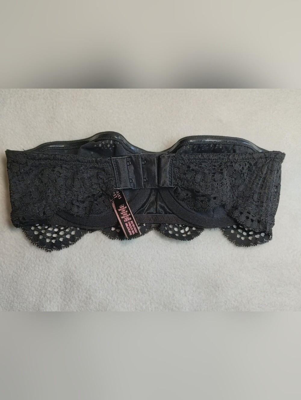 Victoria's Secret Strapless Bra Black Eyelet Lace Trim Underwire Bandeau Size XS - Picture 3 of 7